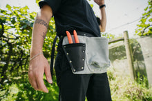 Load image into Gallery viewer, Horticulture Apron - Leather